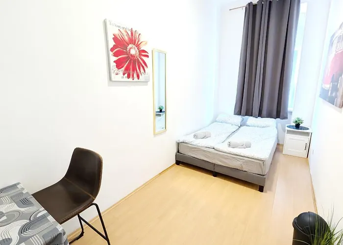 Comfortable 3br Next To Wiener Stadthalle G4 דירה וינה